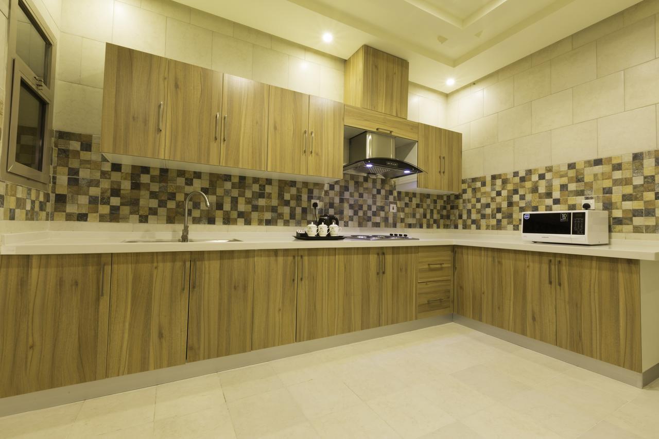 Ayam Lilian Aparthotel Burajda Zewnętrze zdjęcie