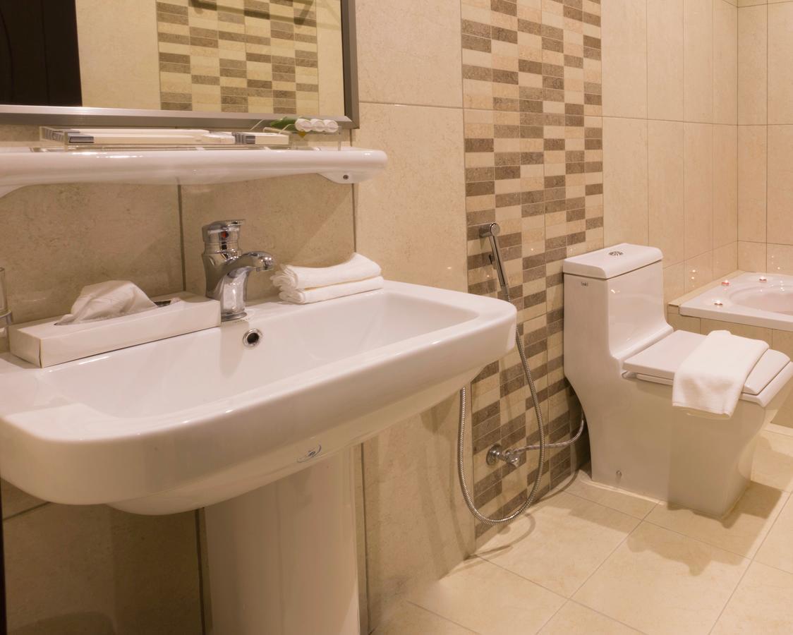 Ayam Lilian Aparthotel Burajda Zewnętrze zdjęcie